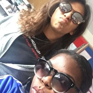 Meet your Posher, Kamilla